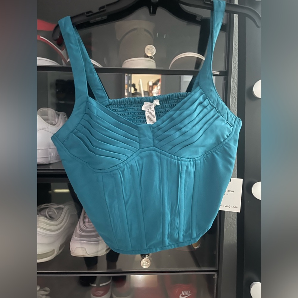 MOVING SALE!!$6!!Corset Style Top